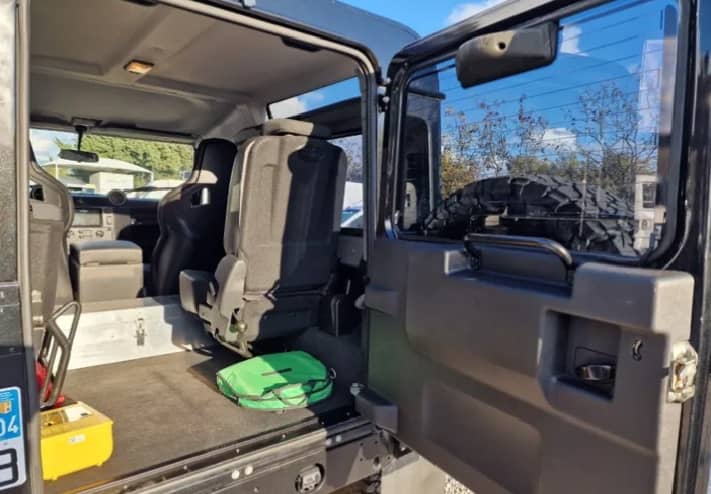 Land Rover Defender 90 — vue 2