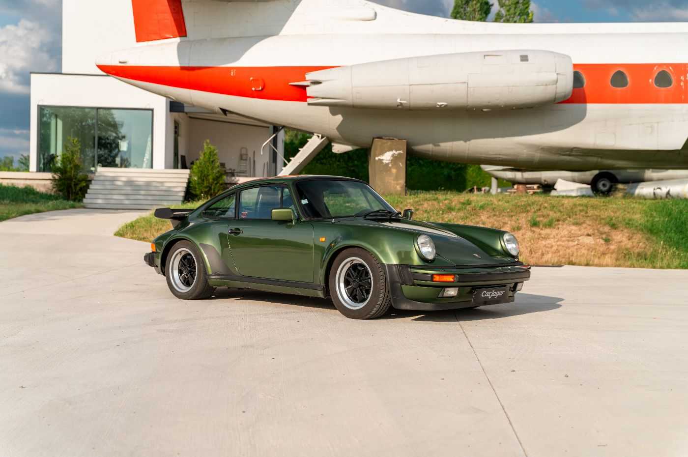 PORSCHE 911 930 Turbo 3.3